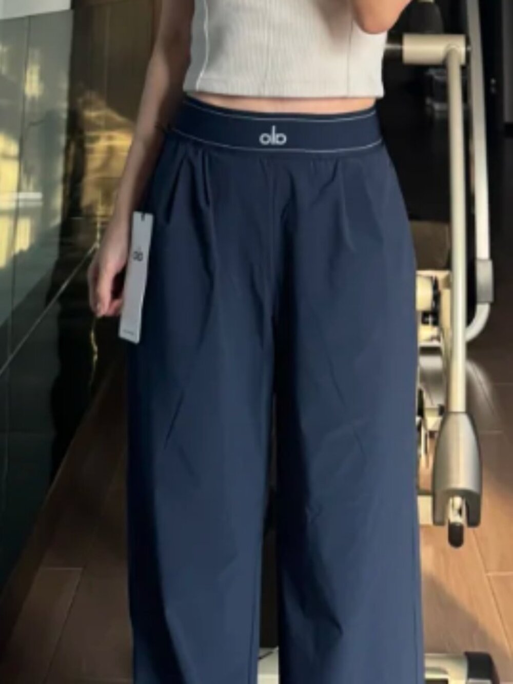 New💥ALO Yoga Suit Up Pants Navy | Regular 30" Inseam XS - Picture 7 of 7